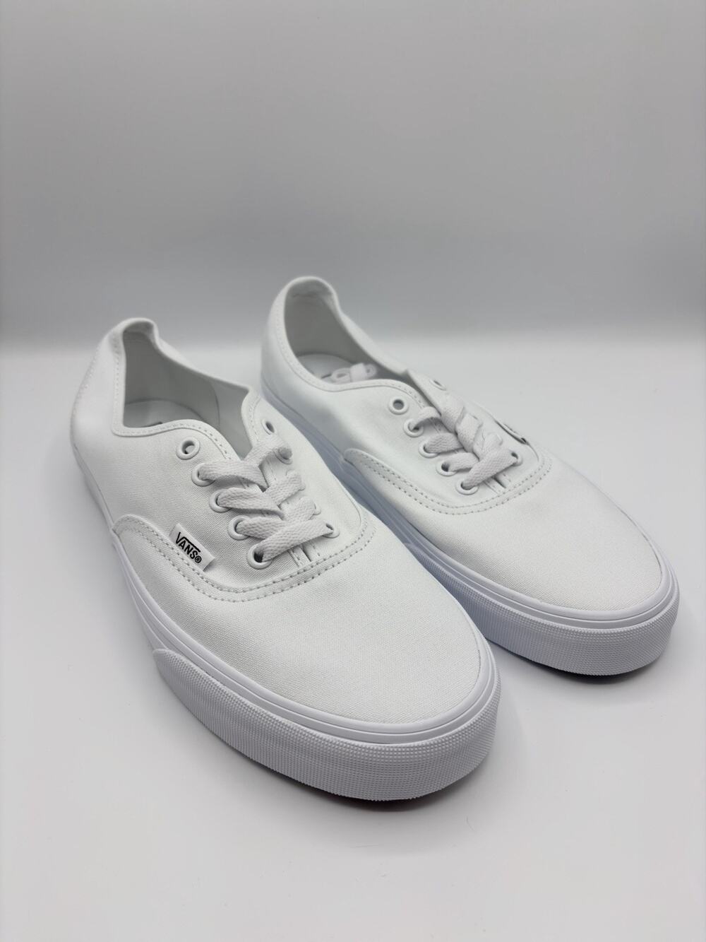 Vans Authentic Shoe True White Sneakers M9 W10.5 NWOB